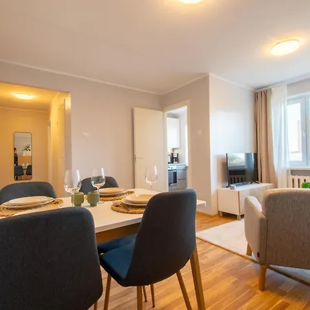 Stylish By Kuus Solme