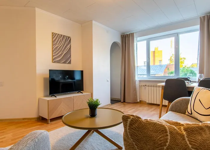 Stylish By Kuus Solme *